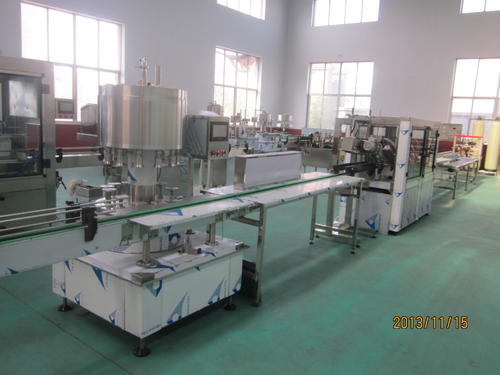 全自動白酒灌裝機